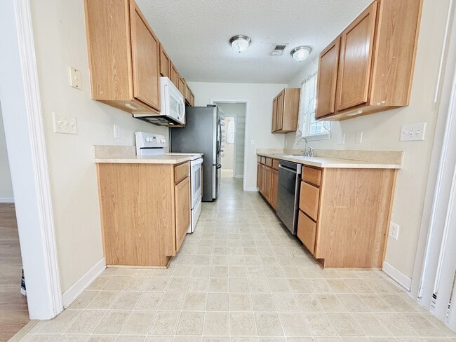 Photo - 517 Turkey Pointe Ln
