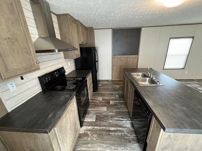 Photo - 3B/2B Mobile Home Available in Lake Charles