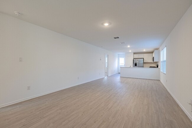 Photo - Stunning 3 bedroom, 2 bathroom home in Kyle!!!