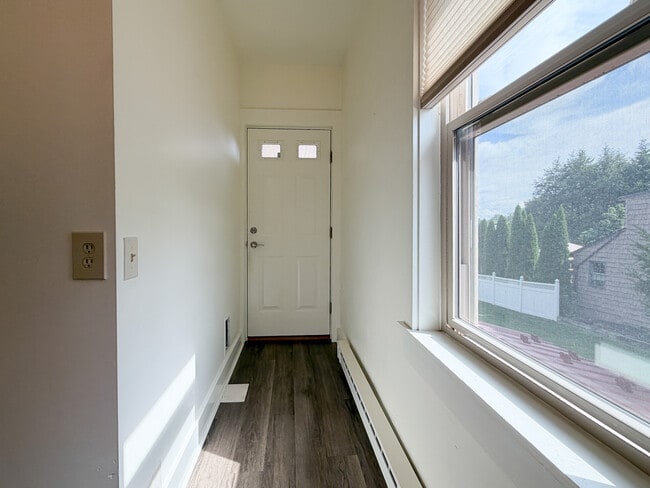 337 E Main St Unit #3