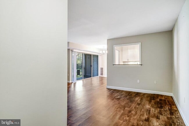 Photo - 12215 Braxfield Ct Unit 106