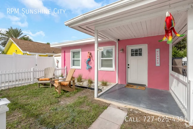 Building Photo - 1500 Clearwater Largo Rd Unit 3 - Mermaids Paradise Rental