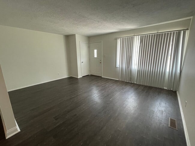 Photo - Spacious 3bed/1bath