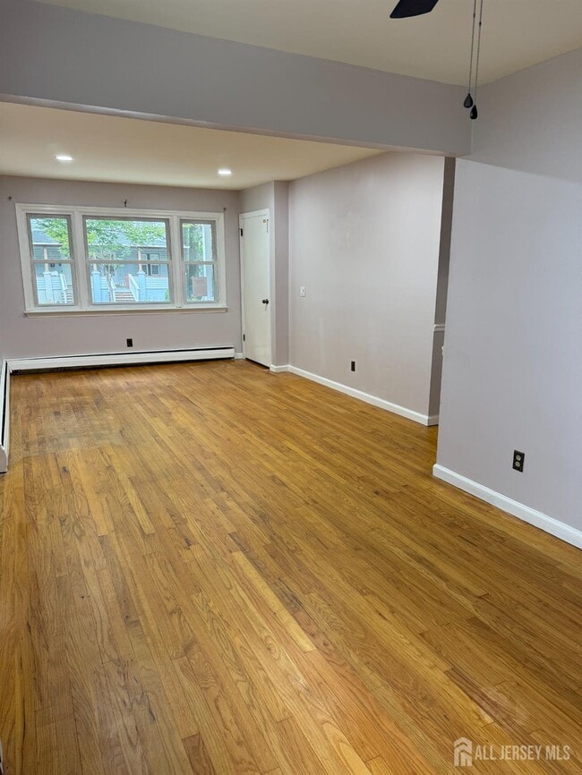 Photo - 134 Oak St Unit 1