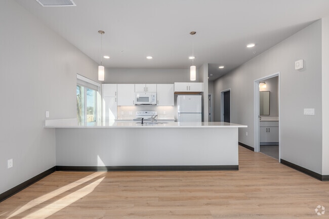 3BR, 2BA - 1,200SF - Kitchen - Gateway Apartments