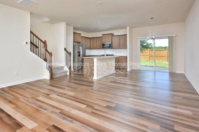 Photo - 409 Vassar Dr