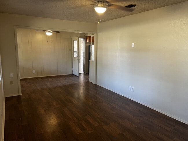 Photo - 416 E Main St