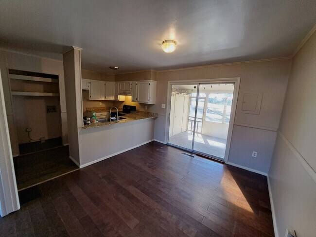 Photo - 109 Holiday Island Dr