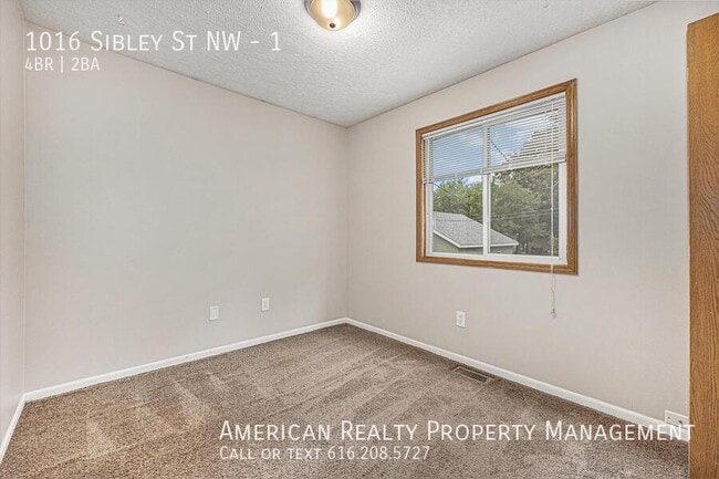 Photo - 1016 Sibley St NW Unit 1