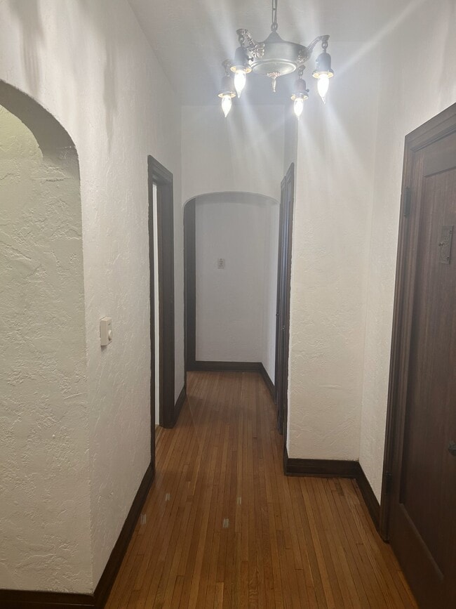 Photo - 339 N Sycamore Ave Unidad 4