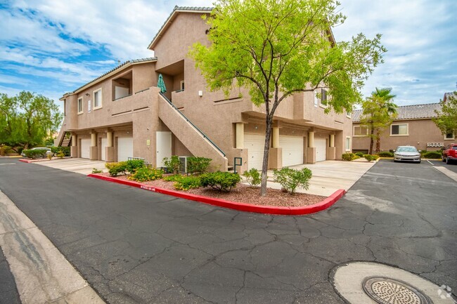 Building Photo - GATED SUMMERLIN CONDO/COMMUNITY POOL/SPA/ ...