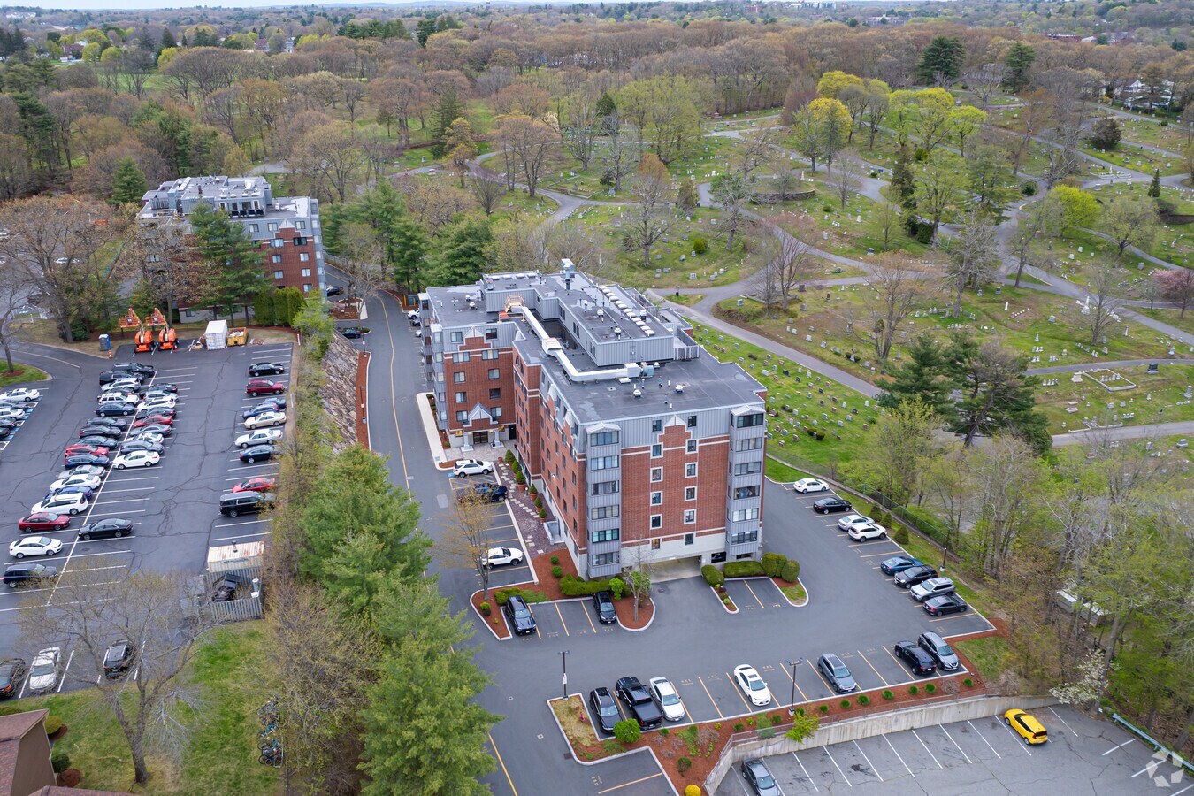 Contextual - Montvale Condominiums