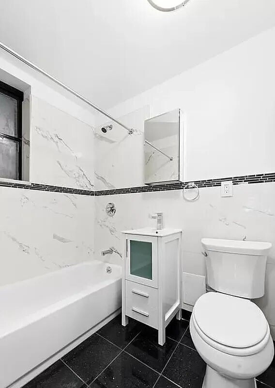 Photo - 331 W 16th St Unit 14/15