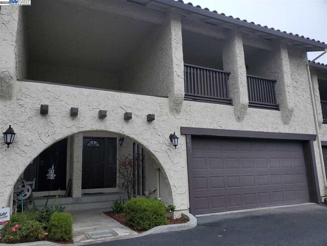 Photo - 441 Puerto Pl Townhome