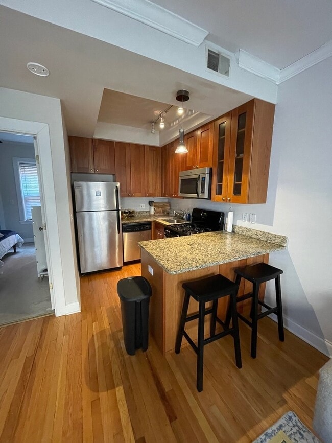 Photo - 250-2 N Lincoln Ave Unit 2A