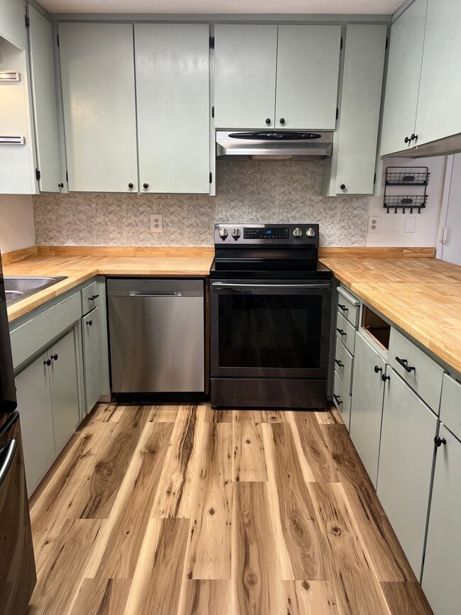 Photo - Three Bedroom Pioneer Home