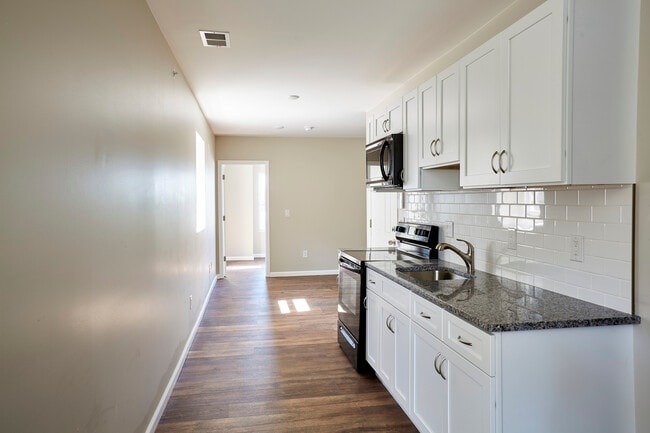 Photo - 5514 Woodland Ave Unidad 2