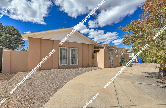 Great NE Heights Location - Great NE Heights Location House