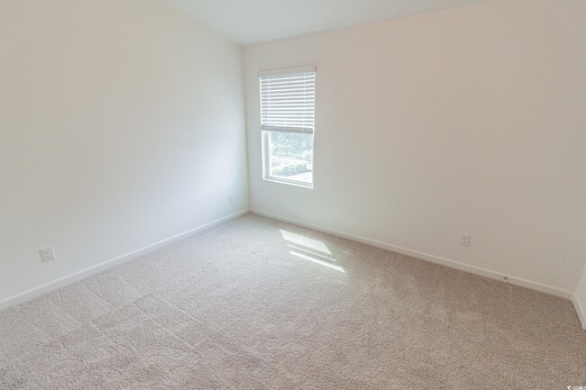 Photo - 195 Crescent Wy