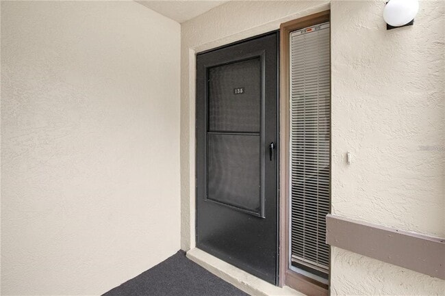 Photo - 135 Woodlake Wynde Unit 135