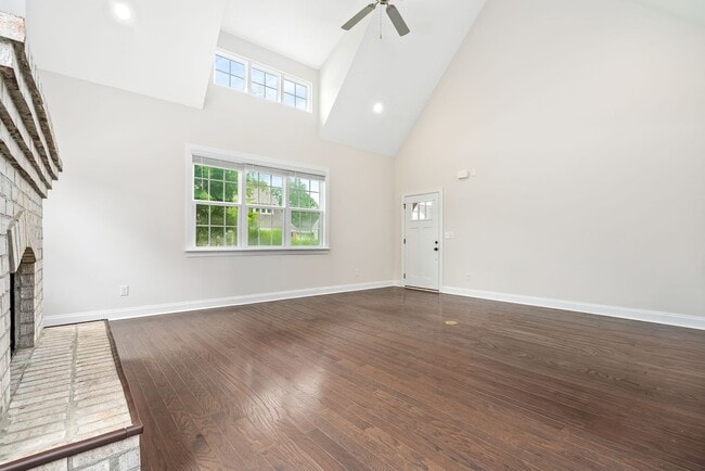 Photo - 826 Clear Spring Dr