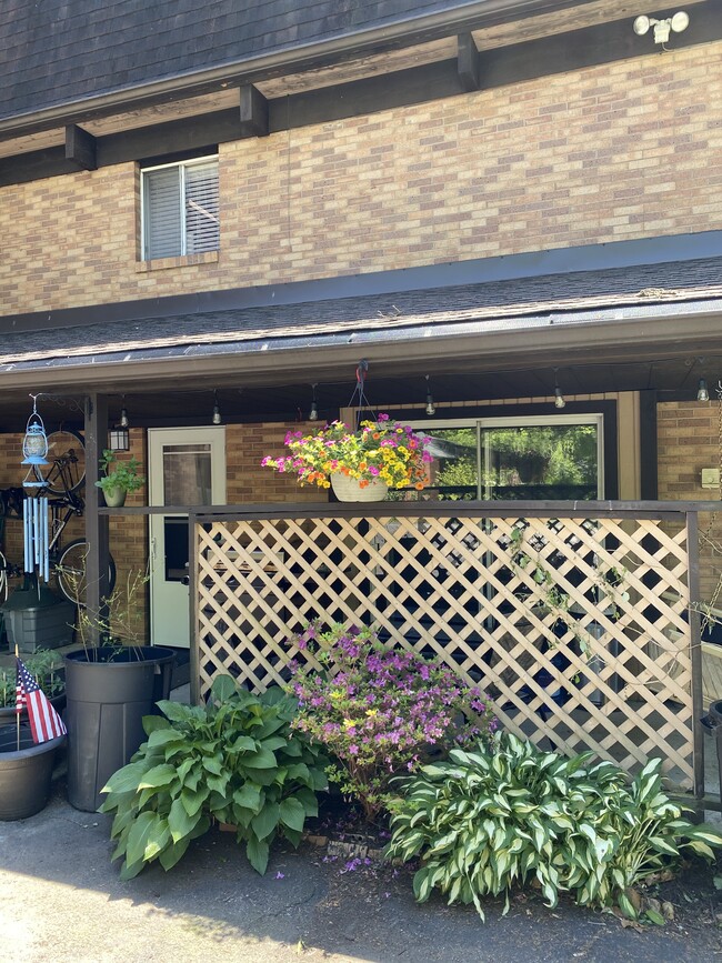 Photo - 1829 Duncan Ave Unit 1