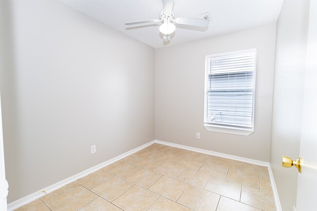 Photo - 15406 Apple Bloom Way