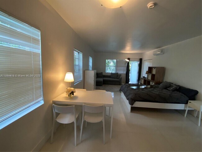 Photo - 1604 Drexel Ave Unit 201