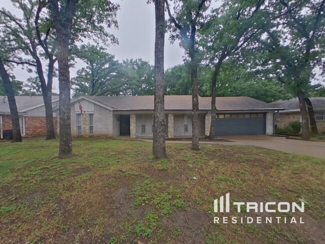 Photo - 506 Canyon Ridge Dr House