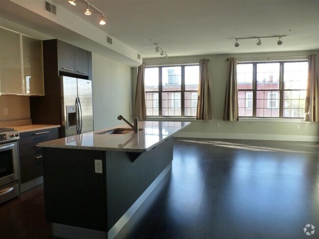 Building Photo - 154 W 2nd St Unit 301 Rental
