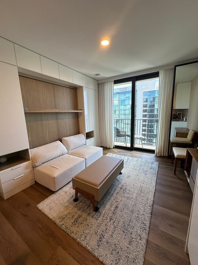 Photo - 987 Queen St Unit 3908