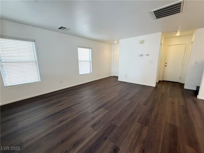 Photo - 6228 Mercer Valley St