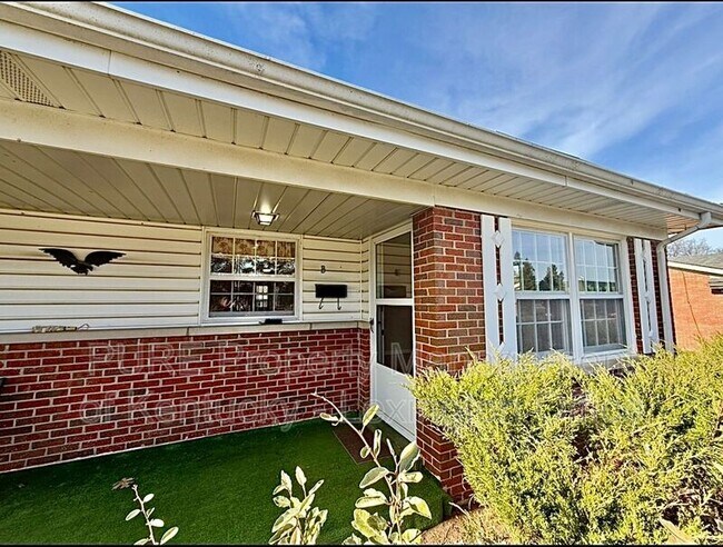 Photo - 2037 Garden Springs Dr Unit B