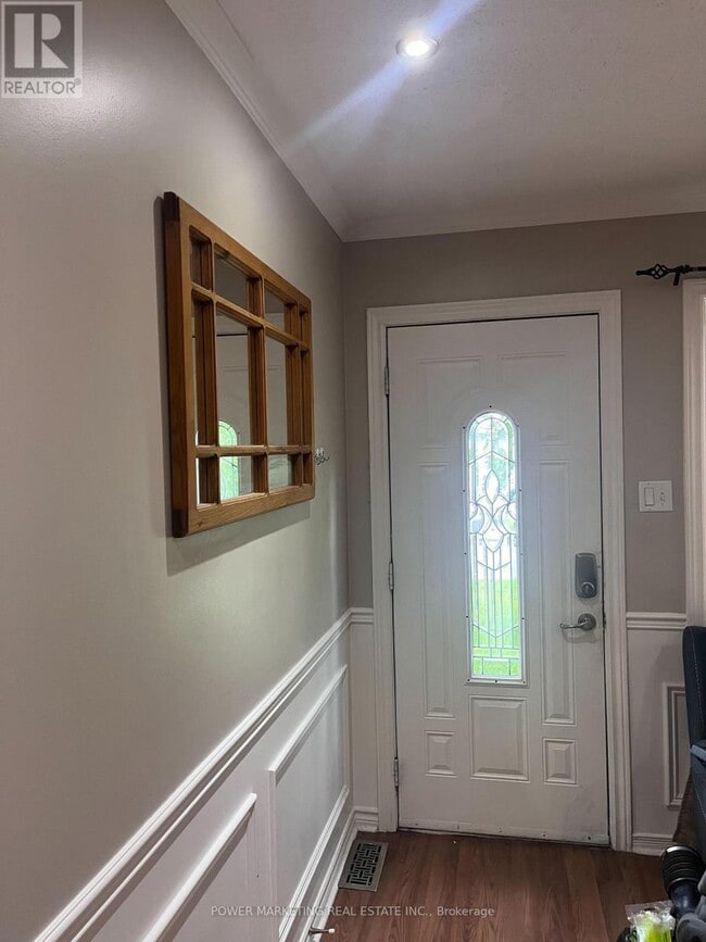 Photo - 106 Glamorgan Dr