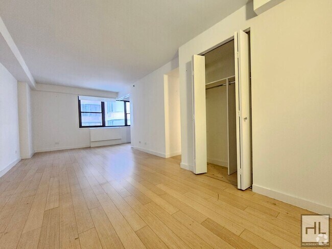 Building Photo - Junior 1-Bedroom in Murray Hill | 8th Floo... Unit 8A Rental