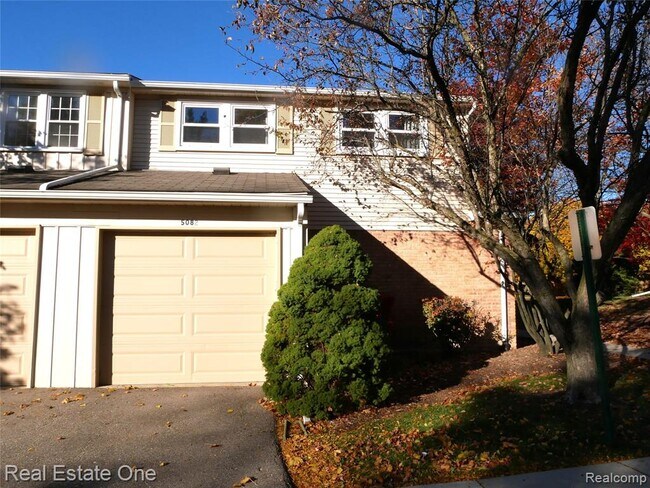 Photo - 5082 Buckingham Pl Dr