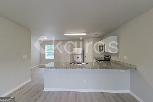 Photo - 207 Hawthorn Trail