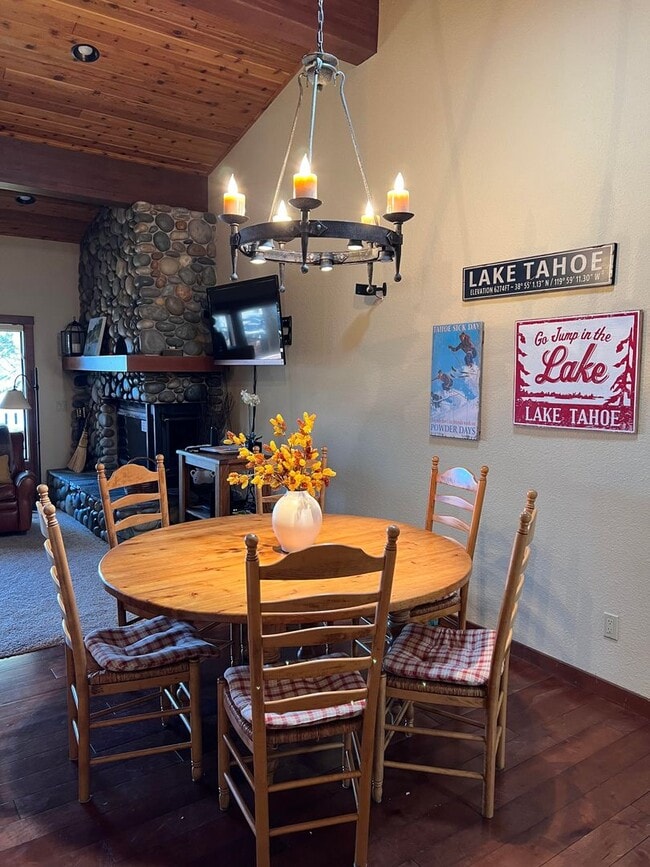 Photo - Fully Furnished Breathtaking Lake Views