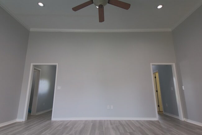 Living Room - 106 Hanover Cove