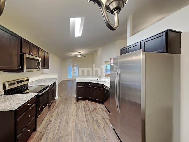 Photo - 131 Boutot St