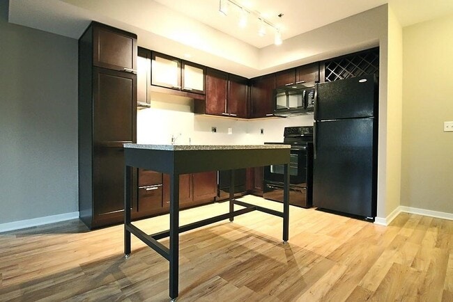 Photo - 186 W Randolph St Unit 1905