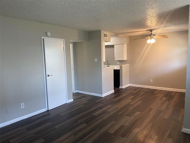 Photo - 3300 Edgewood Dr