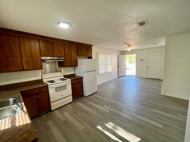 Photo - 2409 University Dr Unit A