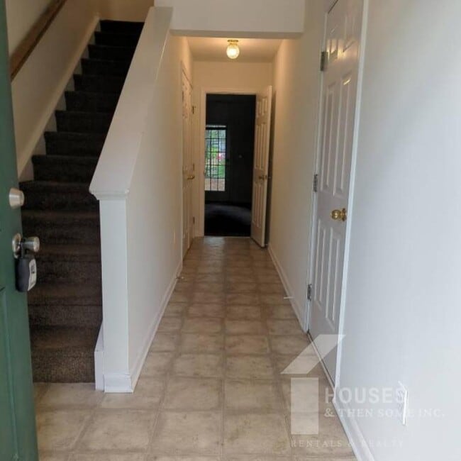 304 Canewood Pl