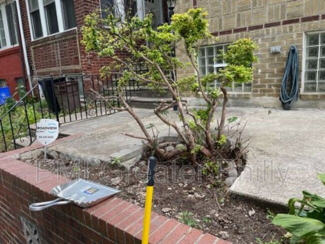 Photo - 5036 Stenton Ave