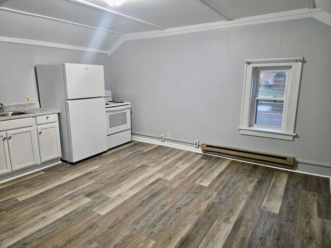 Photo - 2nd Floor 1 bedroom Apartment Niles