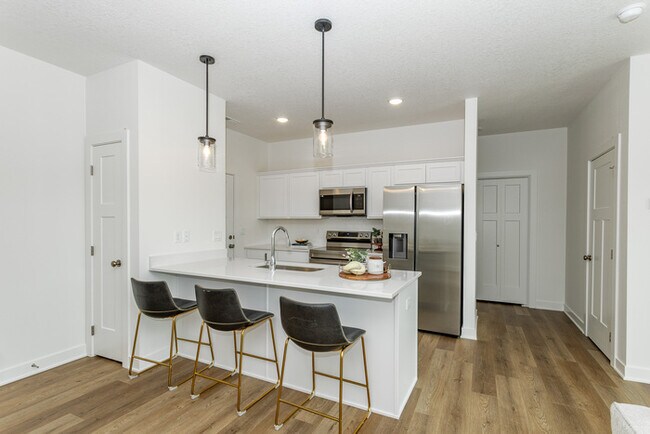 3107 Bracken Pl
