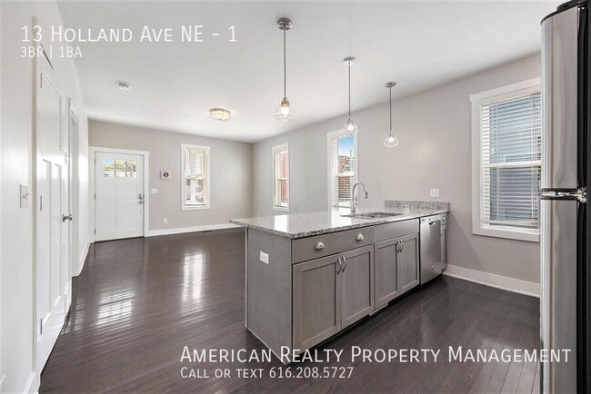 Photo - 13 Holland Ave NE Unit 1