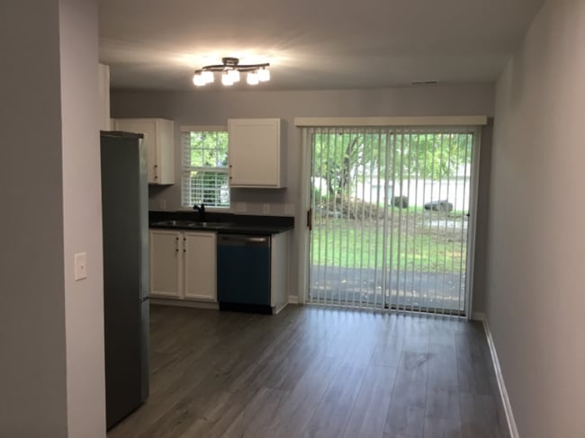 Photo - 1609 Tate Rd