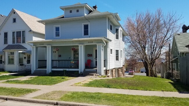 Photo - 2326 W 6th St